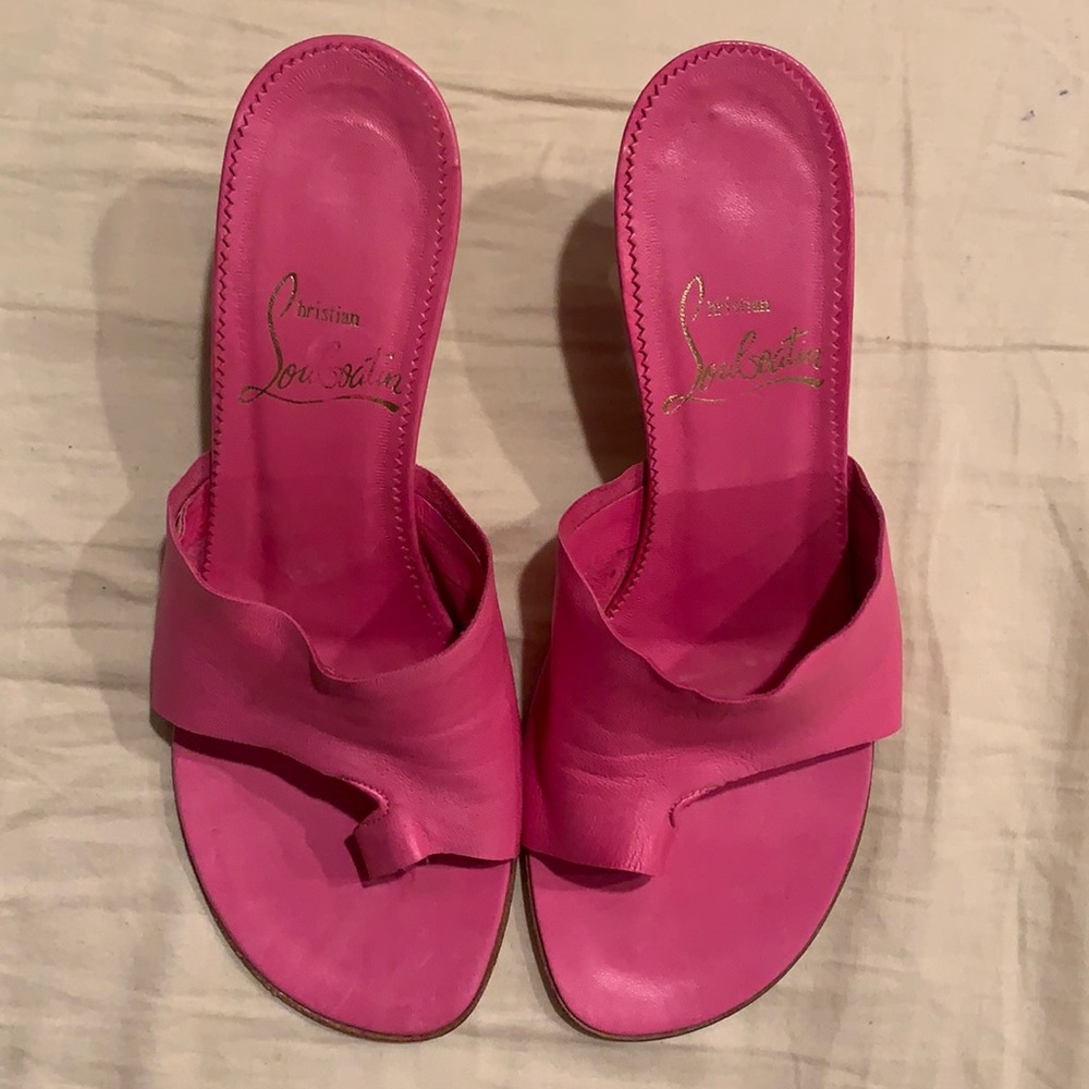 Christian Louboutin Viva Cancan Toe Ring Sandals